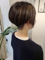 ヘア ケア ディエイチケー(HAIR CARE DHK) シャープでカッコいい刈り上げ女子