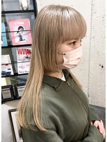 ペネロープ(Penelope)&nbsp;［新宿］ワイドバング/サイドバング/ブロンドベージュ/ブリーチ