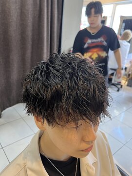 アイズ 海老名(AIZU) ツイストスパイラルパーマ メンズマッシュ ソフトツイスト