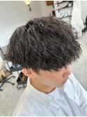 ツイストスパイラルパーマツーブロック刈り上げメンズマッシュ