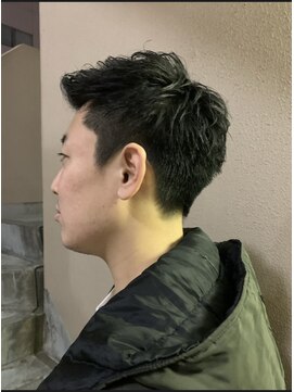 プラウド(PROUD) アップバング　田町　理容室　顔剃り　床屋　ツーブロック