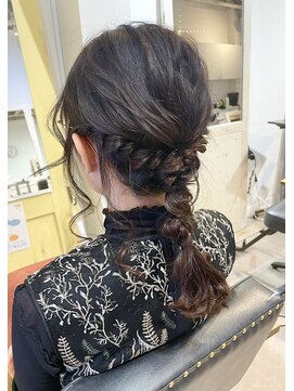ゴッソ(gosso) ヘアアレンジ編みおろし