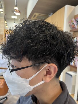 フレンズ 手稲店(friend's) 波巻きパーマスペインカールツーブロック刈り上げ