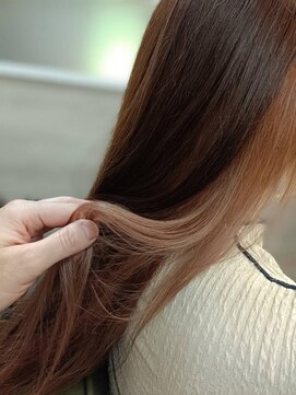 アバーブ ギンザ(Above Ginza) 20代30代40代50代◎インナーカラー/ピンクベージュ