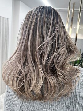 エトワール(ETOILE) バレイヤージュカラー 三ノ宮/元町