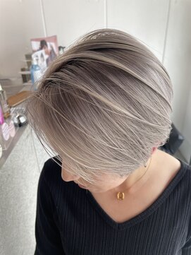 キング 高槻(K!ng) 縮毛矯正髪質改善ハイライトレイヤーカット高槻美容室エクステ