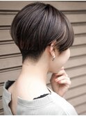 刈り上げマッシュショート ハイライト 白髪ぼかし 丸みショート