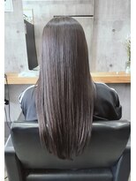 キキ(KIKI) なめらかな仕上がりの縮毛矯正