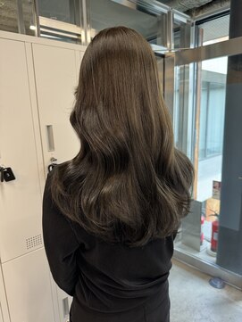 ペイププロドアイコン 博多(Peyp prod ICON) ツヤ髪オリーブグレージュロングスタイル SAKI