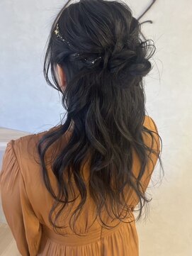 ハーフアップアレンジ/ハーフアップアお団子アレンジ/結婚式ヘア