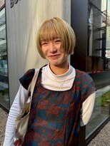 シーン バイ ラッド(SCENE by RAD)&nbsp;レイヤーで仕上げる大人可愛いショートボブ小顔盛りくびれヘア