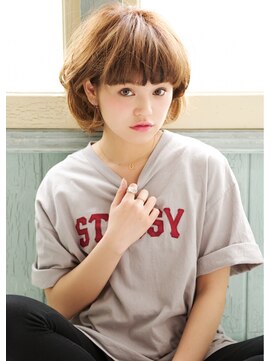 アズーア ヘアーアンドスパ(azure hair&spa) 耳かけ　パールベージュショート【横浜駅】