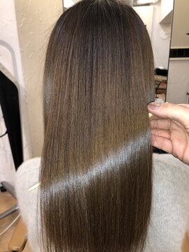 アコンプリッシュ 代官山 恵比寿(accomplish) クリスタルミネコラ