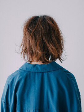 ヘアアンドリラクゼーション シャッセ(Hair&Relaxation SASE) 外ハネエアリーショート