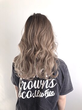 デューヘアー(due hair) ハイライトバレイヤージュ　くすみベージュ