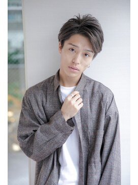 ルルディ バイ アフロディーテ銀座(luludi by APHRODITE) ブルーブラック/刈り上げセンターパート/フェザーパーマ/銀座