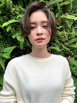 シーン(SCENE) 大人ショート　ダークブラウン　ショートパーマ【天神/今泉】