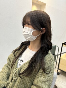 メラク バイ コア(Merak by CoRe.gn) 耳にかけた時も可愛いお顔まわり