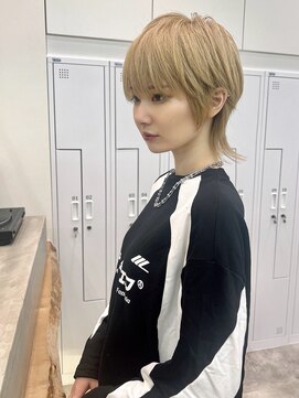 ダブルトーキョー シブヤ(W-TOKYO SHIBUYA) ハイトーンショートウルフ　ウルフカット