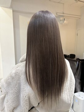 ルイ(ROUIS produced by LUCK 津田沼) ROUIS 津田沼 透明感 オトナグレージュ