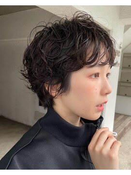 ナループロアボタン(Nalu pu loa BOTAN) ワンカールショートパーマ