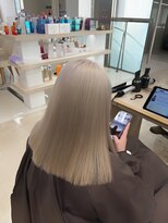 ケンジ 平塚ラスカ店(KENJE)&nbsp;ブリーチカラー/ハイトーン/ベージュカラー/シルバーカラー