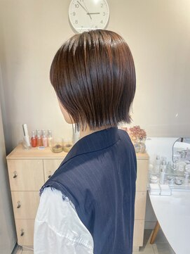 テトラ バイ ネオリーブ 横浜西口店(tetra by neolive) ラフにキマる、大人の顎下ボブ　横浜【成田】