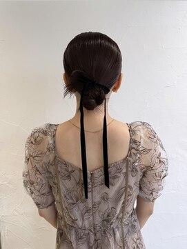 リル 茅ヶ崎(Liru:) タイトヘアアレンジ/カチモリヘア/お呼ばれヘア