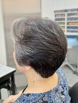 ヘアデザイニング ズーム 飯田橋店(hairdesigning Zoom)&nbsp;40代50代60代：レイヤーカット