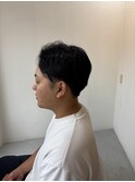 細毛の癖を活かす大人の流し上げショートスタイルヘア