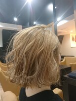 ブリス(VLISS) コクベージュ_ジグザグバング3Dカラーミニマムボブ