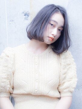 メノン 茨木店(Menon) 黒髪　大人　センターパート　ボブ