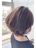 ナチュラルなカールスタイルで大人かわいい40代ミディアムボブ☆