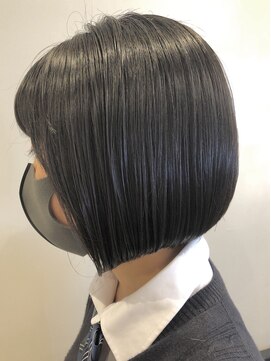 ロンド レグリーズ 立川(Lond leglise) ボブ/学割/U24/切りっぱなし/ぱっつんボブ【深味信也】