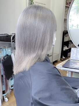 ログ オモテサンドウ(L.O.G OMOTESANDO) 『 ケアブリーチ 』スモーキーグレージュ 10代20代 表参道