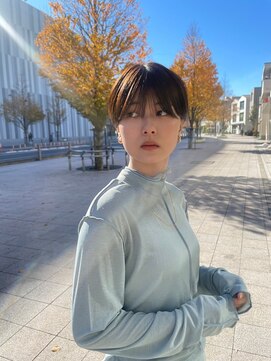 ザシー オモテサンドウ(The C) 20代30代40代ナチュラル大人可愛いレイヤースタイル