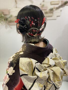 ヘアセットサロンエッジ(Edge) 二十歳の集いに外ハネアレンジヘア