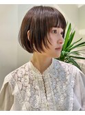 さりげないレイヤー × 透けるブラウン × ミニボブ