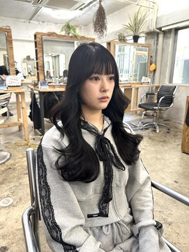 ウィークエンド(WEEKEND) 韓国風レイヤー【カット＋カラー＋TR9900円】