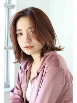 エクリフルール(equri fleur) センターパート　ロブヘアスタイル