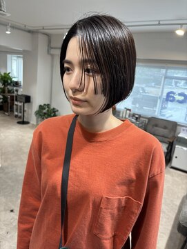 顔まわりプツっとボブ