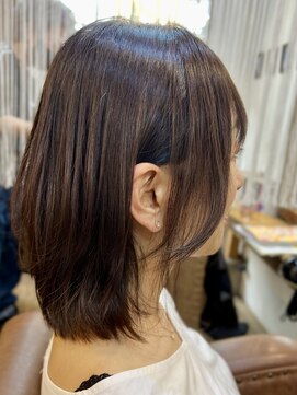 クオリア(QUALIA) 小顔見えミディアムボブ×ひし形くびれレイヤー/髪質改善 柏