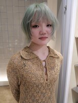 ローエ バイ デコ(Rohe by DECO) ミントグリーン/レイヤーボブ/ブリーチ2回~