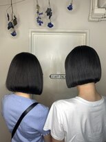 ブローチ(Brooch) ツインボブ