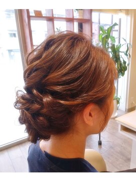 エメ(Aimer h-air) 結婚式お呼ばれヘア