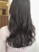 テオ(Theo)&nbsp;Theo // 巻き髪風パーマ／セミロング