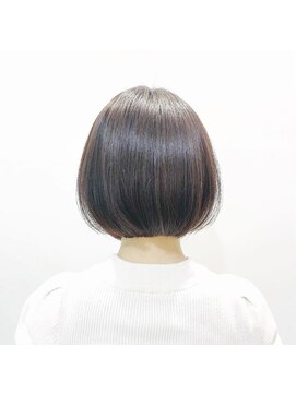 ロンド ルージュ 銀座店(Lond rouge) ミニボブ　バックシルエット