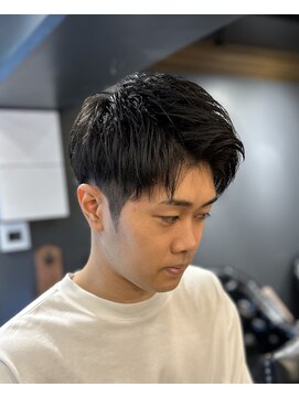 銀座 シノ 本店(shino) ツーブロック　刈り上げ　ビジネススタイル　ナチュラルスタイル