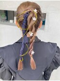 ねじりアレンジ　ツインポニー　ヘアセット　タイト　金箔　水引