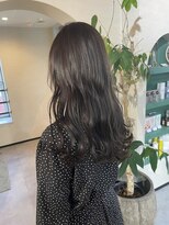 ユヌ(Une)&nbsp;グレージュ　ロング　艶髪